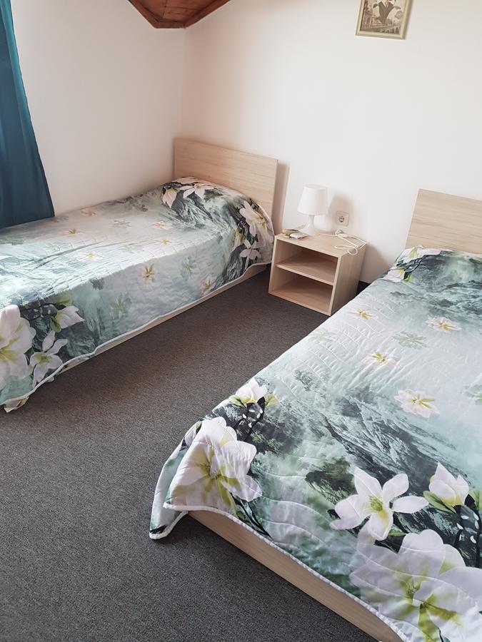 Guest Rooms Radost Balchik Exterior foto
