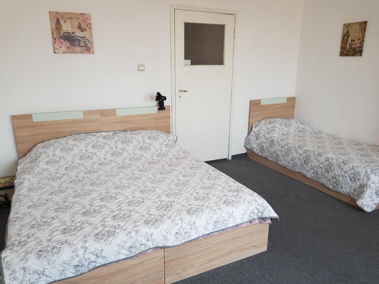 Guest Rooms Radost Balchik Exterior foto