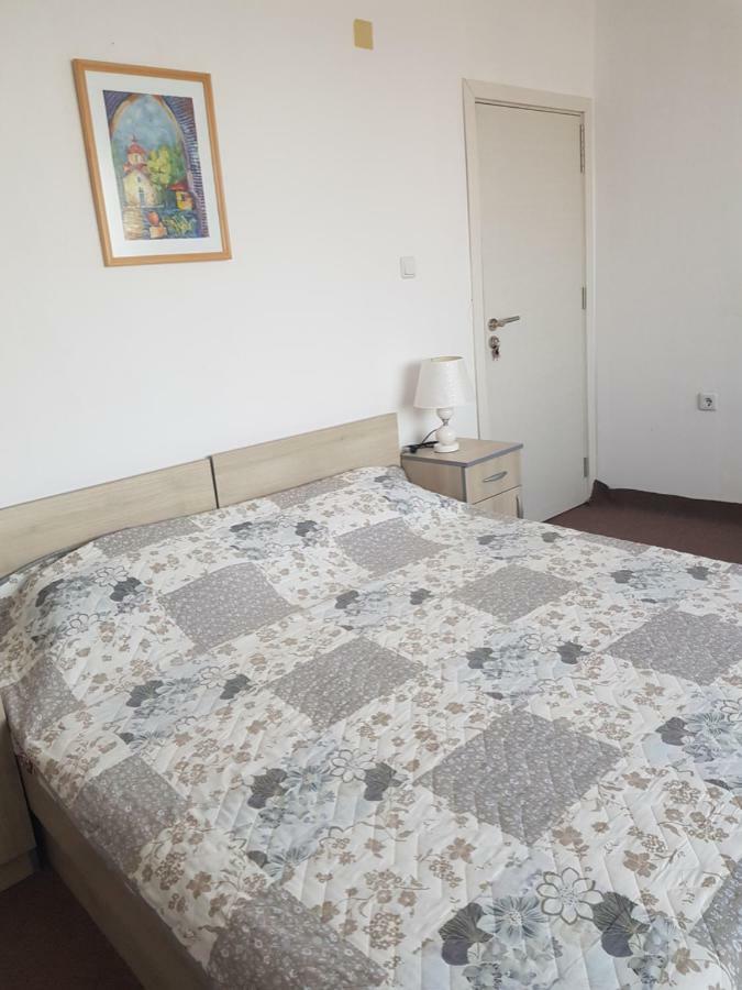 Guest Rooms Radost Balchik Exterior foto